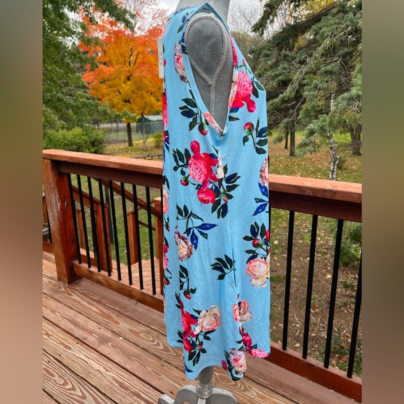 NEW PLUS SIZE Camisa floral dress. Cheerful light blue w/peonies. - Picture 8 of 12